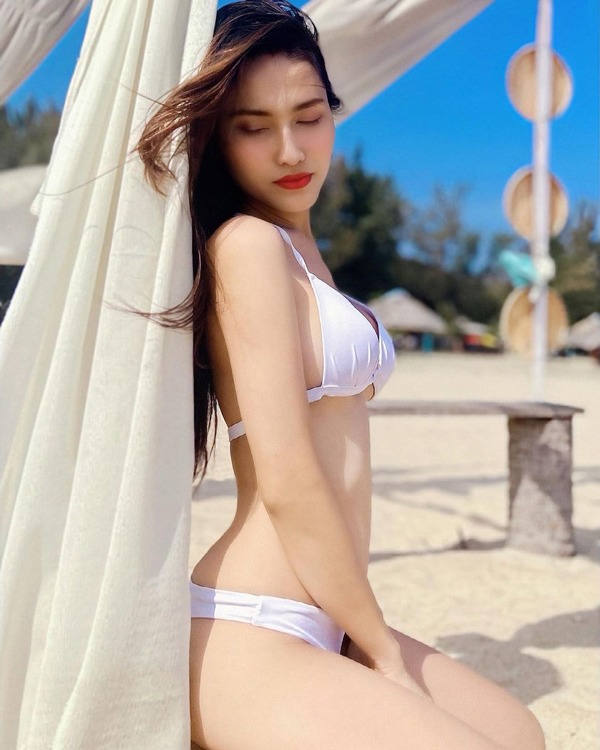 Cận cảnh body chuẩn như pho tượng của Hoa hậu chuyển giới đẹp hơn cả Hương Giang - 1