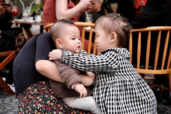 Giám khảo Rap Việt amp;#34;dành cả thanh xuân để chờ vợ đẻamp;#34;, showbiz sắp đón bé Trâu Vàng đầu tiên - 6