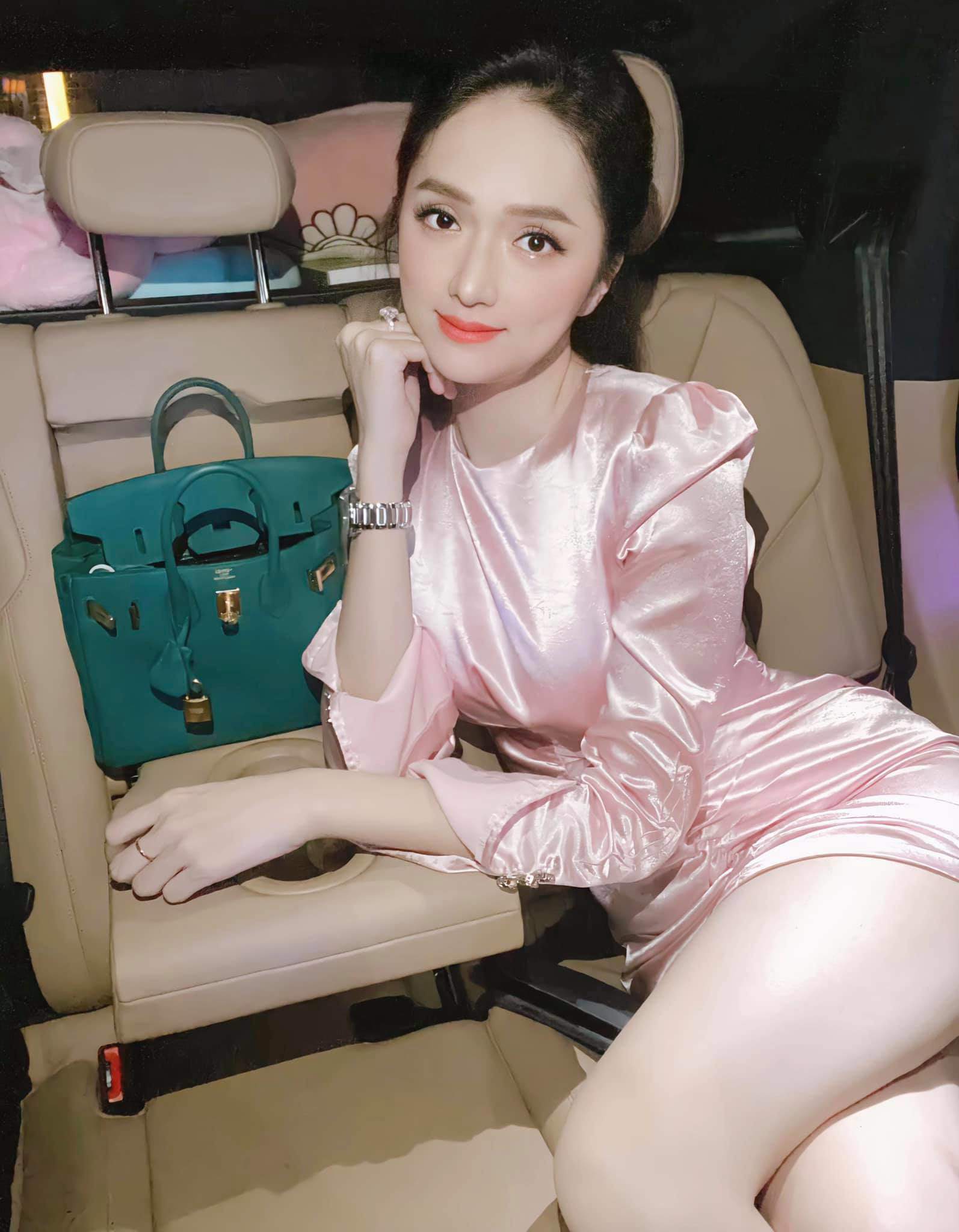 Mới đầu năm, Hương Giang đã khoe túi hiệu hơn 2 tỷ đồng - 8