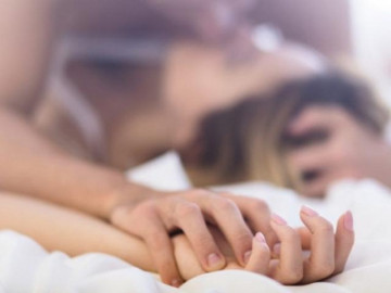 Quan hệ trước ngày rụng trứng có thai không?