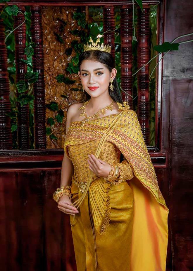 Cô gái Khmer xinh đẹp từng gây bão mạng xã hội chính thức lên xe hoa