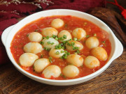 Bếp Eva - Chán ăn kho, trứng cút đem sốt cà chua thế này lại được món ngon bổ rẻ trôi cơm