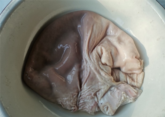 Rửa dạ dày lợn chỉ dùng muối và giấm chưa đủ, thêm thứ này sạch bong lại an toàn - 5