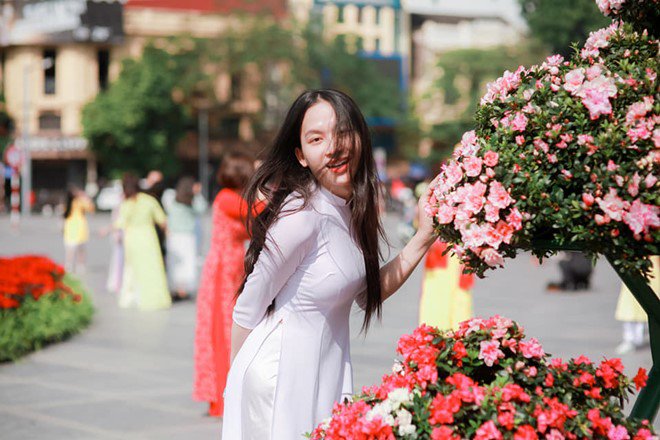 Bị chê amp;#34;đàn ôngamp;#34;, Hoa hậu chuyển giới đầu tiên của Việt Nam và Lynk Lee đều thâm thúy - 11