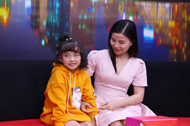 Ốc Thanh Vân amp;#34;choángamp;#34; trước độ ngầu của nữ biker nhí hiếm có Việt Nam - 8