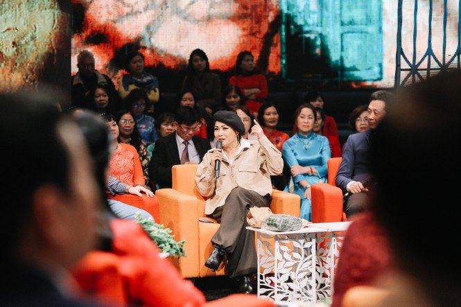 Ca sĩ Phương Thanh lần đầu kể về tuổi thơ dữ dội đi bơm xe cho Kim Tử Long - 2