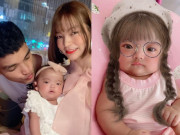 Làm mẹ - Đẻ thiếu tháng ít tóc, con gái Mạc Văn Khoa như búp bê khi được mẹ cho thử tóc giả