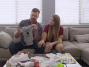 Tin tức - Chú rể 56 tuổi cưới cô dâu 24 tuổi, thường xuyên bị nhận nhầm là bố con