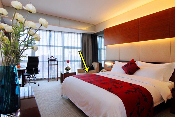 Tại sao bạn cần bật đèn nhà vệ sinh khi ngủ trong khách sạn? Lý do rất hợp lý - 3