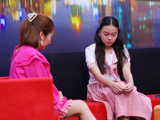 Ốc Thanh Vân đau lòng trước bé gái được mẹ chở đi bắt tại trận ba ngoại tình