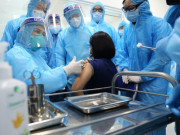 Sức khỏe - COVID-19 ngày 11/3: Chưa có phản ứng bất thường sau 955 người được tiêm vắc-xin COVID-19