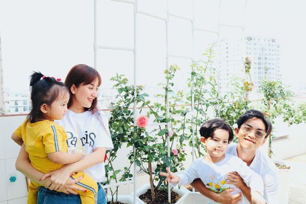 Ốc Thanh Vân, Dương Mỹ Linh và sao Việt thích trồng hoa hồng đắt giá, thơm nức vườn - 6