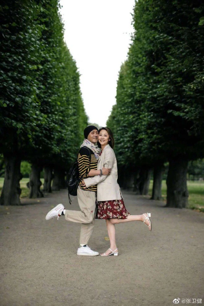 Sau 1 năm rưỡi xa cách, amp;#34;Thiên vương Châu Áamp;#34; tặng quà 900 tỷ để an ủi vợ - 3