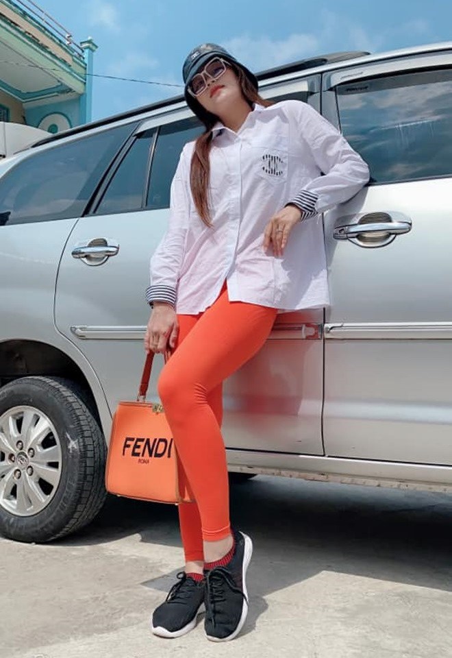 Ngân Thảo: Từ cô gái mất 9 cái răng amp;#34;lột xácamp;#34; thành mỹ nữ gợi cảm - 8