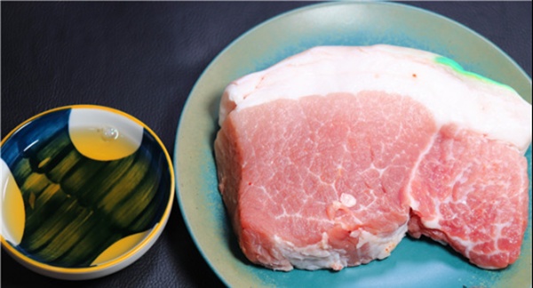 Luộc thịt lợn, 3 thứ không nên cho vào, nhiều người làm sai bảo sao thịt mất ngon - 5
