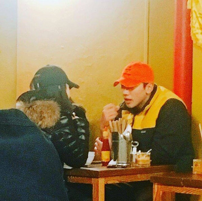 Ngôi sao 24/7: Bi Rain - Kim Tae Hee trốn con đi chơi, bị bắt gặp tới quán Việt Nam - 2