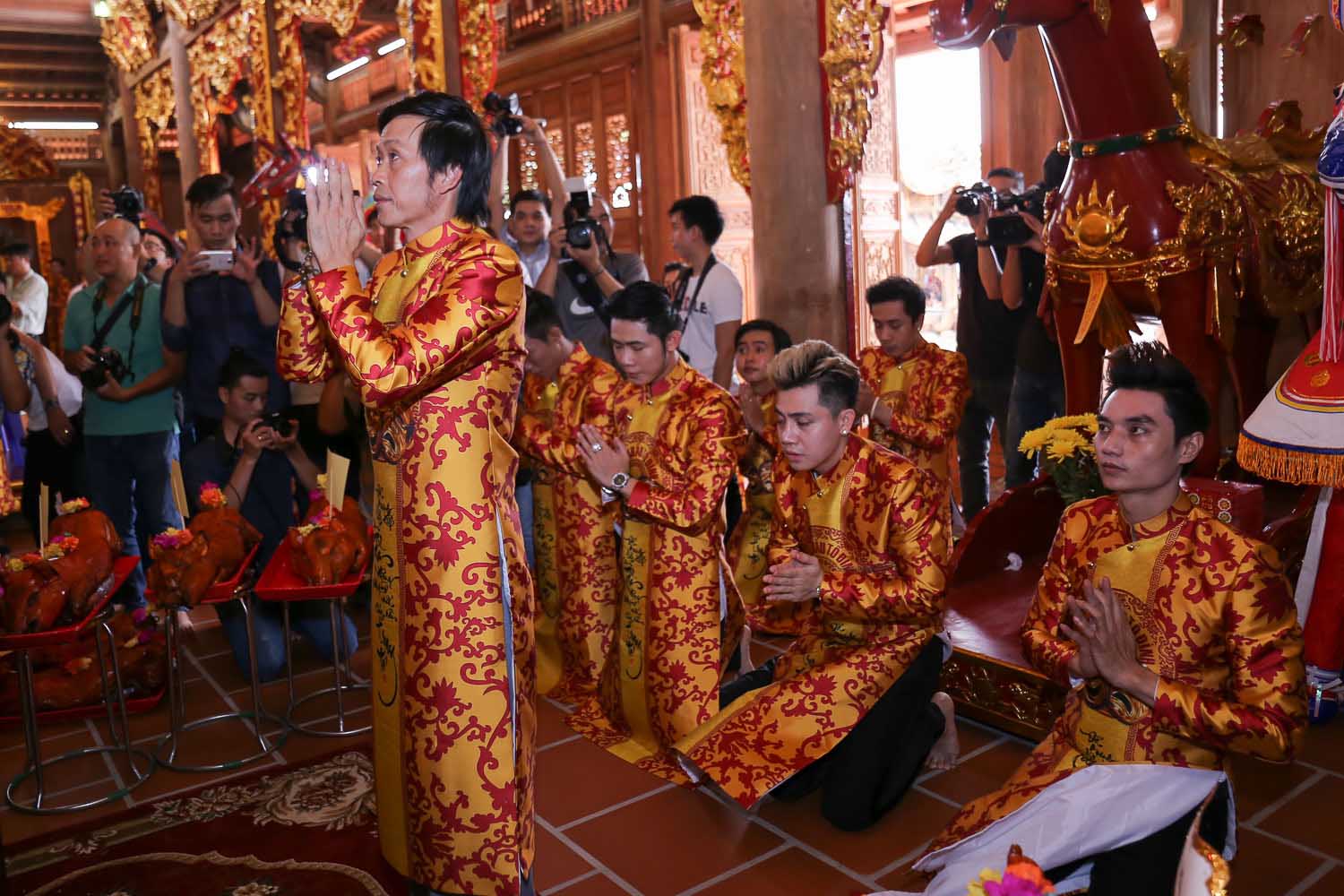 Ngắm vườn cây tại nhà thờ Tổ 100 tỷ của Hoài Linh, có cây trả 7 tỷ không bán - 1