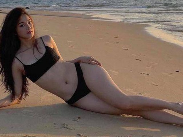 Hoàng Yến Chibi phá cách với hình ảnh gợi cảm, quyến rũ bất ngờ