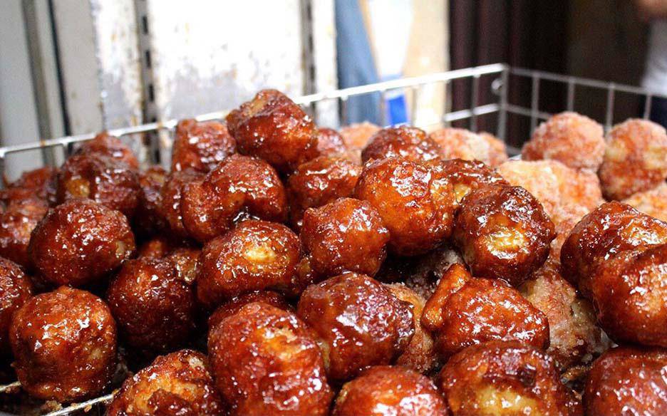 Cầm 20.000 đồng ăn hết các quán ăn vặt ngon rẻ Hà Nội - 1