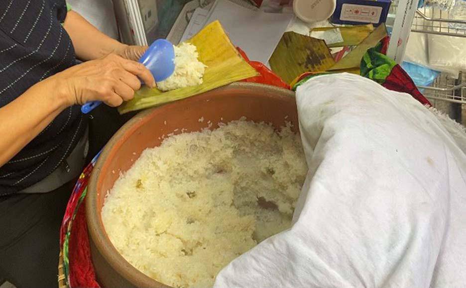 Cầm 20.000 đồng ăn hết các quán ăn vặt ngon rẻ Hà Nội - 3