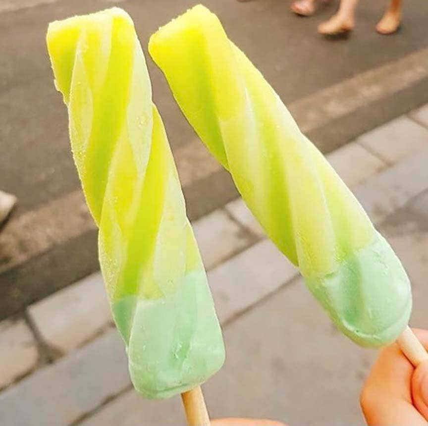 Cầm 20.000 đồng ăn hết các quán ăn vặt ngon rẻ Hà Nội - 7