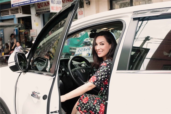 Đi làm thợ may từ năm 6 tuổi, Phi Nhung hiện tại giàu có nuôi 23 con - 7