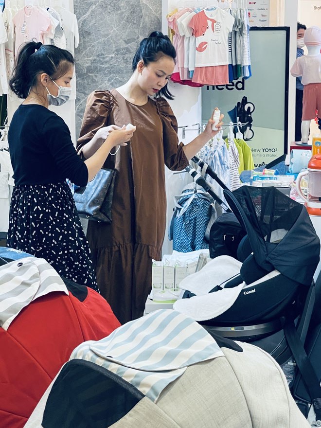 Nghi vấn Mỹ Ngọc Bolero amp;#34;cưới chạy bầuamp;#34; với bạn trai đại gia - 5