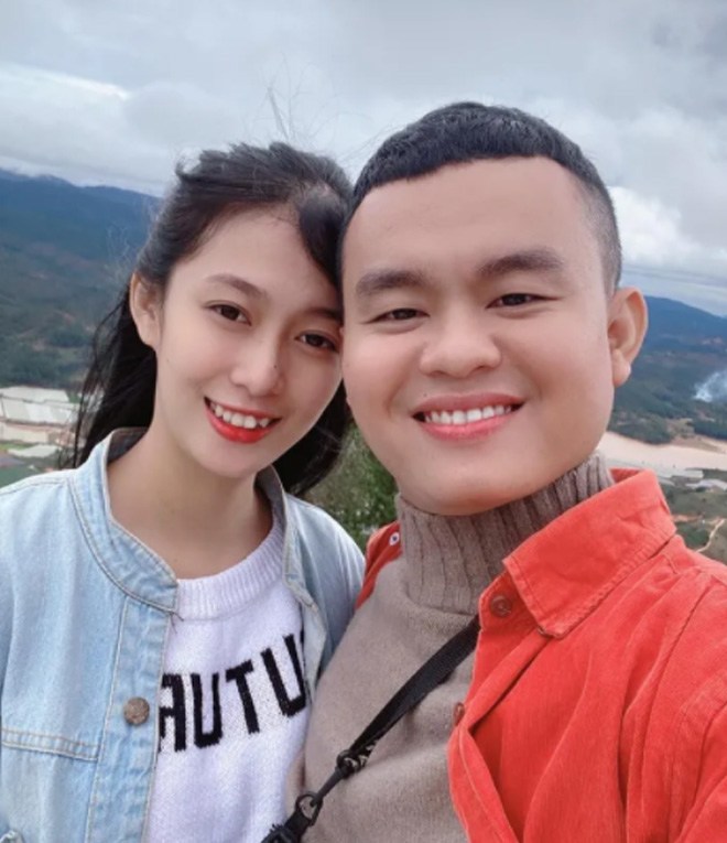 Nhan sắc xinh đẹp của bà bầu cầm rựa amp;#34;xông phiamp;#34; ra cổng giúp chồng đuổi trộm - 4