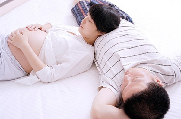 4 thói quen xấu sau bữa ăn của mẹ bầu dễ gây hại cho đứa trẻ trong bụng - 3