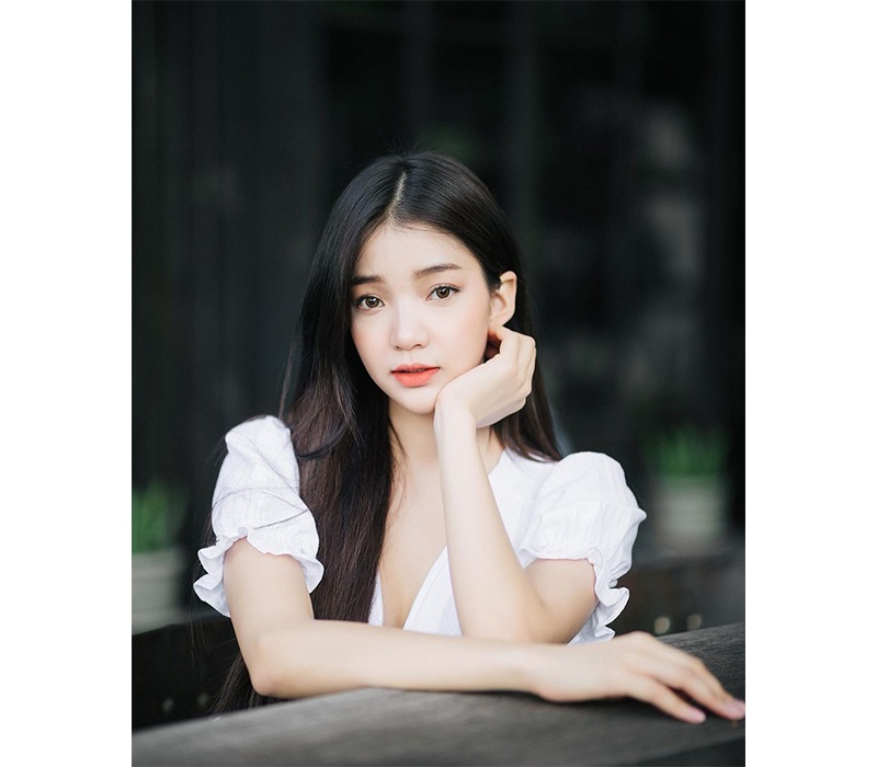 Thái Lan được biết tới là nơi quy tụ không ít cô gái xinh đẹp, trong đó có Anun Sasinun - một hot girl nổi tiếng với hơn 262k người theo dõi trên trang instagram.
