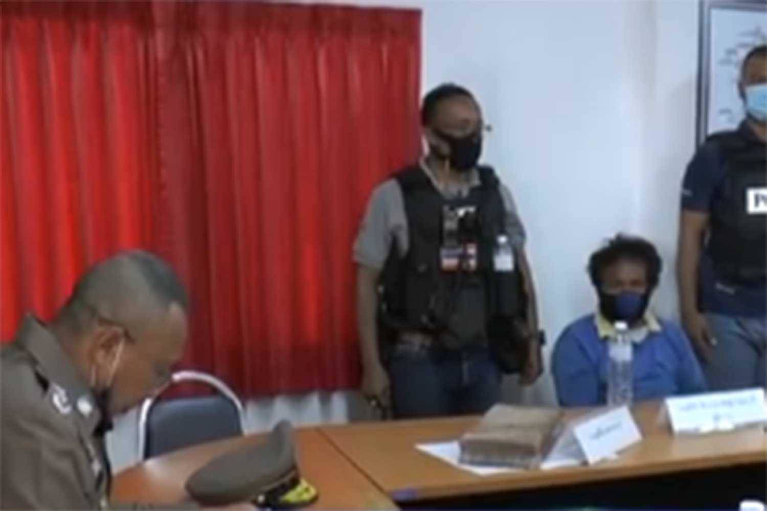 Bí mật trong bể phốt hé lộ cái chết của người vợ có 7 nhân tình khi chồng đi làm xa - 1