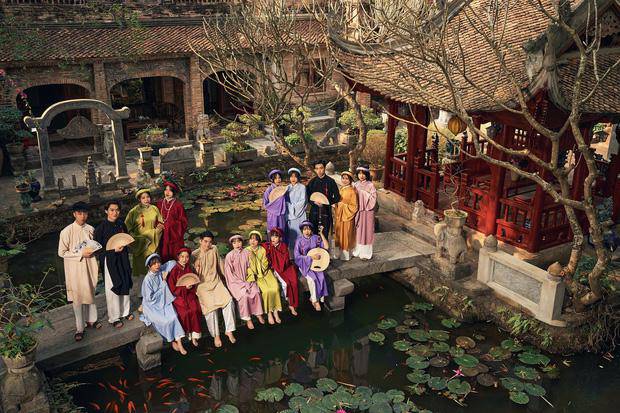 Lớp học amp;#34;chơi lớnamp;#34; chi 22 triệu đồng chụp ảnh kỷ yếu amp;#34;chuẩn Việtamp;#34; và cái kết amp;#34;đi vào lòng ngườiamp;#34; - 3