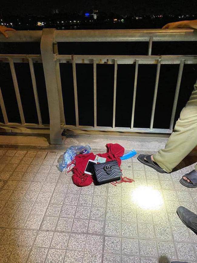 Cô gái trẻ xinh đẹp nhảy cầu Hóa An tự tử trong đêm: Lá thư tuyệt mệnh hé lộ nguyên nhân đau lòng - 1