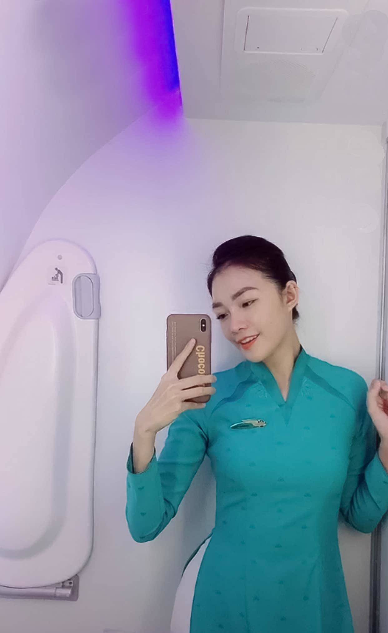 Xem clip về nàng amp;#34;Hoa khôi tiếp viênamp;#34; đang sở hữu cả trăm nghìn lượt follow trên mạng xã hội - 3