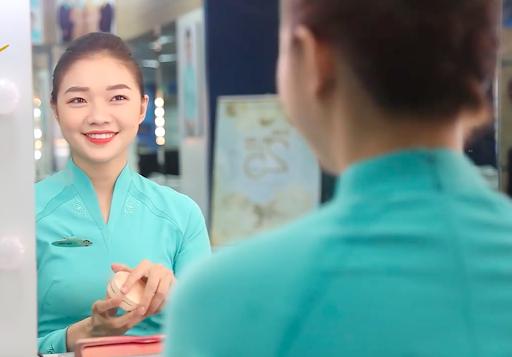 Xem clip về nàng amp;#34;Hoa khôi tiếp viênamp;#34; đang sở hữu cả trăm nghìn lượt follow trên mạng xã hội - 2