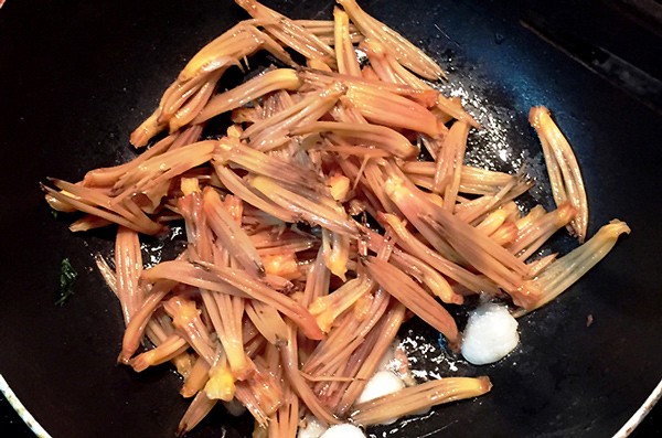 Hoa gạo không chỉ đẹp mà còn là vị thuốc và gia vị trong món ăn ngon, bổ dưỡng ít ai biết - 2