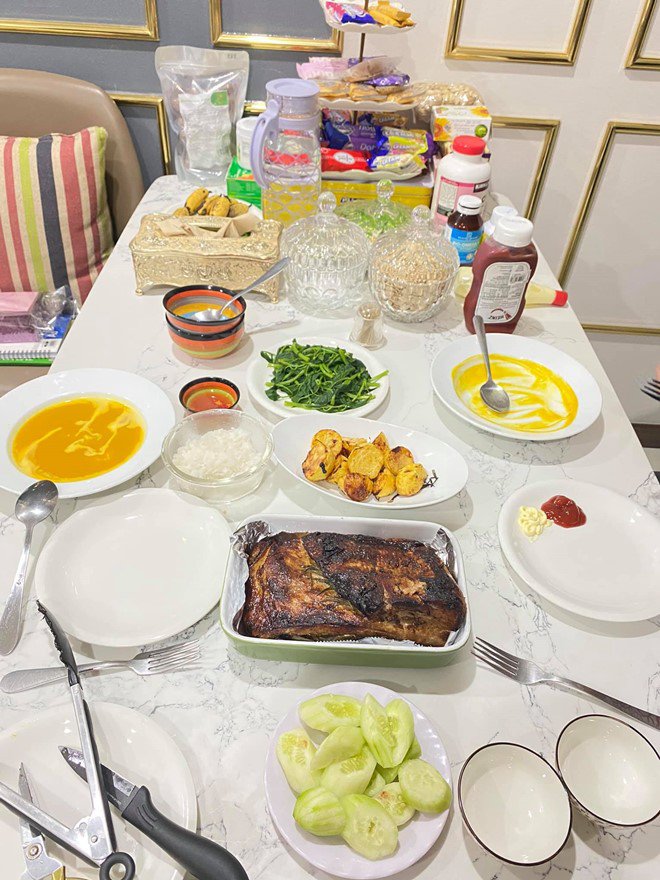 Sao vào bếp: Sống cùng bạn trai Tây, vợ cũ Thành Trung chỉ thích amp;#34;ăn xanhamp;#34;, làm nhiều món ngon - 14