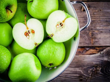 Ăn táo rất bổ nhưng nếu có biểu hiện này nên hạn chế hoặc dừng ngay kẻo nguy hiểm