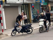Tin tức - Nghi đánh ghen kinh hoàng ở phố Hồng Mai: Cô gái bị nhóm người cầm dao đánh đập, chửi bới