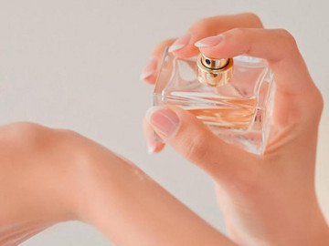 Chớ dại xịt nước hoa vào những vị trí này trên cơ thể kẻo hại sức khỏe