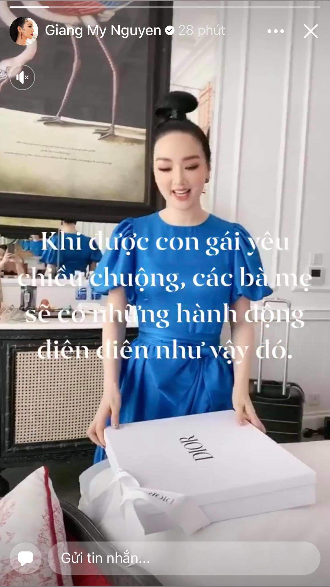 Giáng My “đập hộp” bộ cánh đắt đỏ con gái tặng, U50 không ngại đụng hàng gái đôi mươi - 5