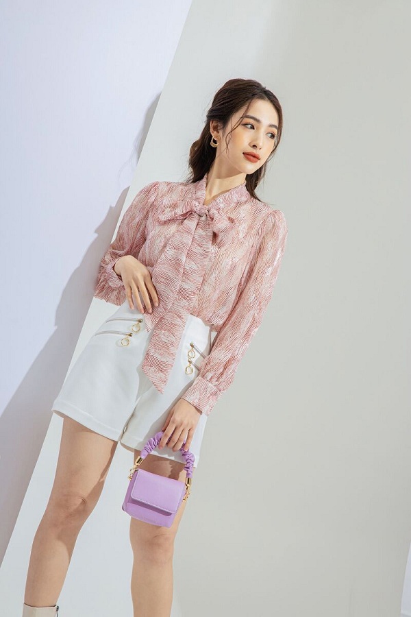 5 kiểu áo blouse cứ mặc là đẹp, nàng diện xuống phố cuối tuần đảm bảo xinh lung linh - 3