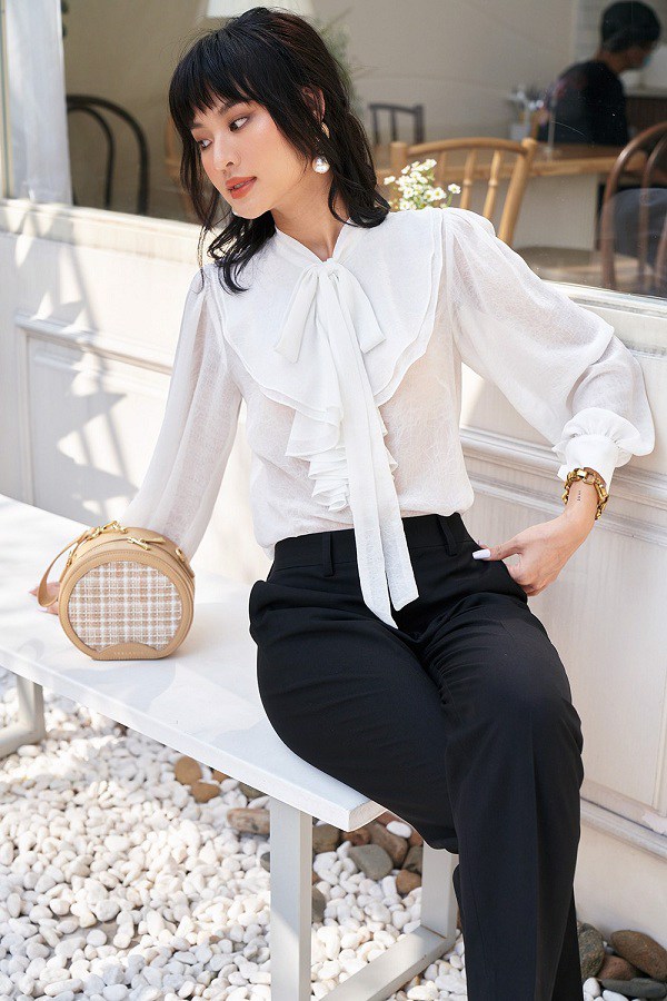 5 kiểu áo blouse cứ mặc là đẹp, nàng diện xuống phố cuối tuần đảm bảo xinh lung linh - 1