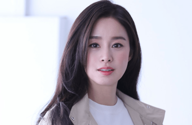 Chồng tập tành giữ phong độ, Kim Tae Hee phó mặc lão hoá đến tự nhiên - 8