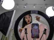 Tiêu dùng - Mánh khóe chốt đơn, tăng lượt xem của dân livestream ít người ngờ đến