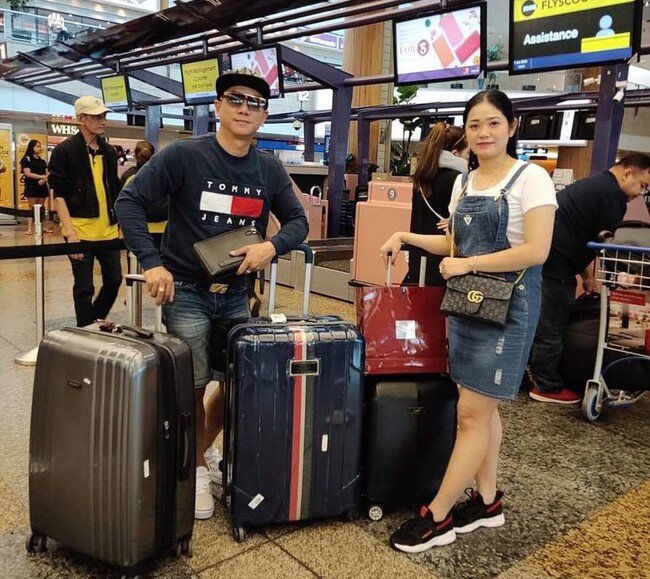 Ca sĩ hát hội chợ trở thành amp;#34;đại gia nghìn tỷamp;#34; nức tiếng miền Tây khiến dân mạng ngỡ ngàng - 6