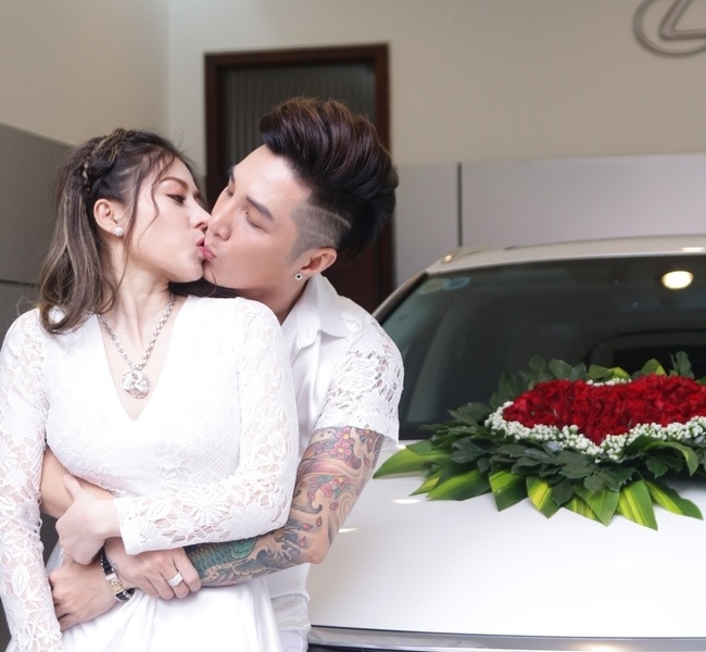 Ca sĩ hát hội chợ trở thành amp;#34;đại gia nghìn tỷamp;#34; nức tiếng miền Tây khiến dân mạng ngỡ ngàng - 11