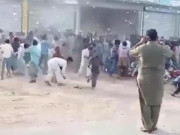 Tin tức - Choáng ngợp cảnh chú rể rải hơn 600 triệu đồng tiền mặt trong đám cưới