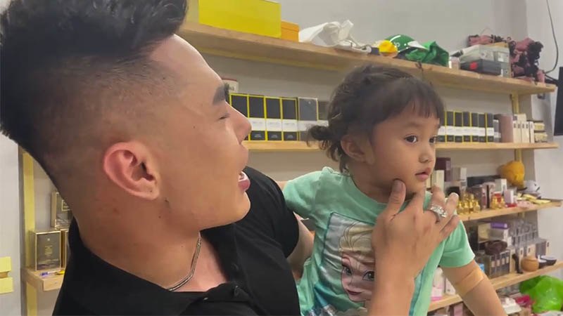Con gái Lê Dương Bảo Lâm 3 tuổi làm phẫu thuật bệnh 100 người mới có 1 người mắc - 7