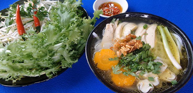 Sao vào bếp: Món bánh canh gà hấp dẫn của Hà Tăng làm người Việt và nước ngoài đều khen - 6